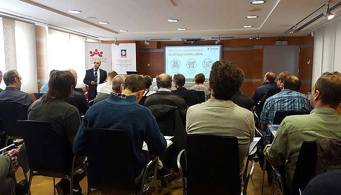 Santiago Pangua, presentando Jornada de Inundaciones